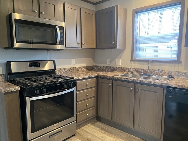 Photo - 2701 Huizenga St