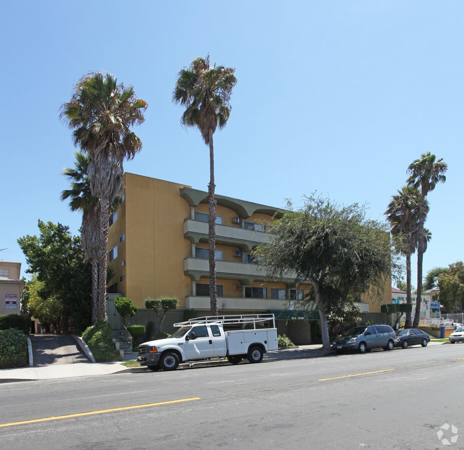 124 - 124 Apartamentos