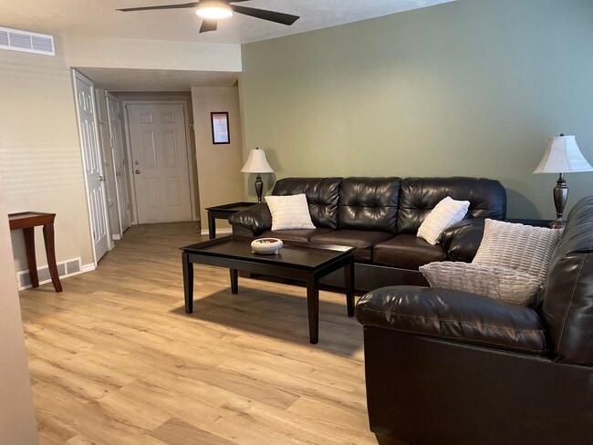 Photo - 1158 E 6600 S Unidad 104