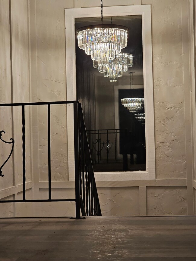 Photo - Like new large 2 bedroom apt coming available! Unidad Loft #3