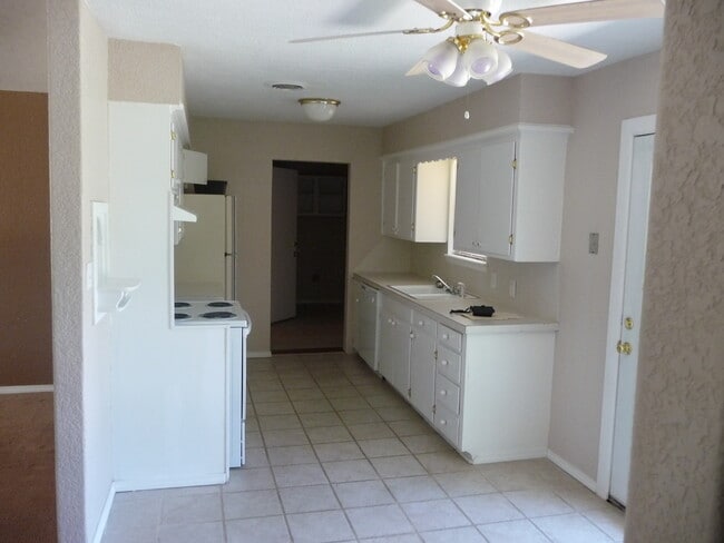 Photo - 2205 NW 46th St House