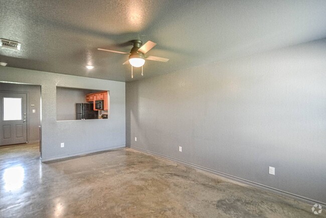 Building Photo - 2816 Leroy Cir Rental