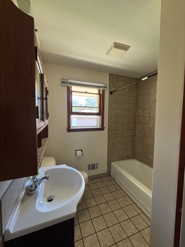 Photo - 1708 Ashland St Unit Apt #2