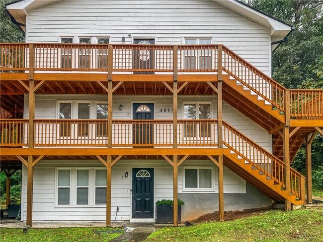 Photo - 4013 Hawthorne Cir