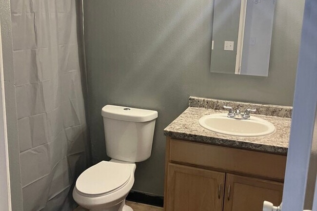 Cute bathrooms. Units in upgrade - Villa Granada Apartments