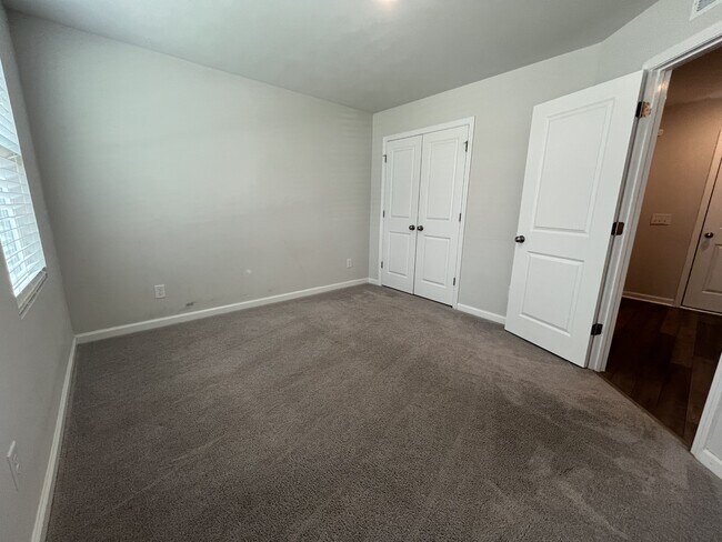 Photo - 2527 Laurel Valley Way