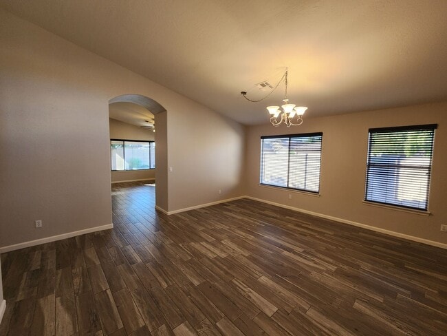 Photo - 4 Bedroom Home in the Silverhawke Communit...