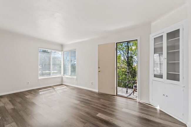 Building Photo - Peaceful Studio Apartment Near the Utah Ca... Unit 5
