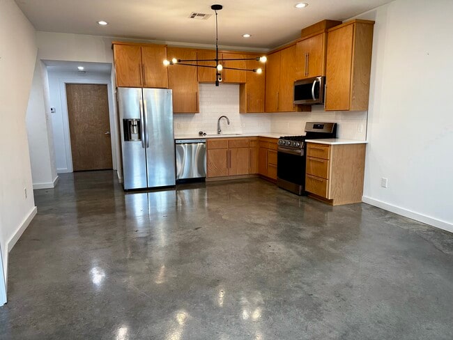 Photo - 101 Hamilton Pl