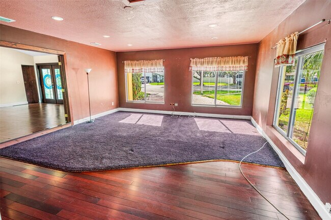 Photo - 8619 SW 51st St