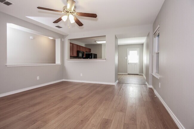 Photo - 1172 Tomahawk Dr