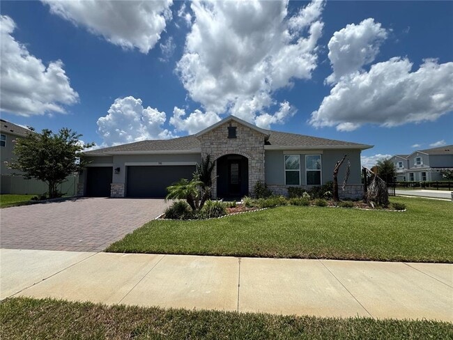 Photo - 715 Blue Citrus Ln