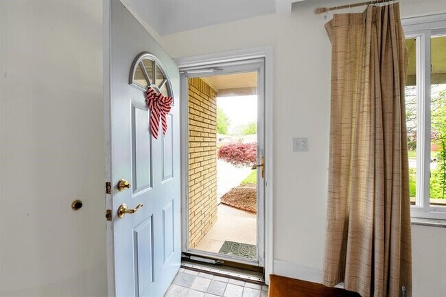 Photo - 28314 James Dr