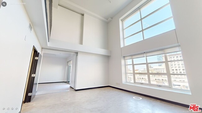 Building Photo - 1000 S Hope St Unit 522 Rental