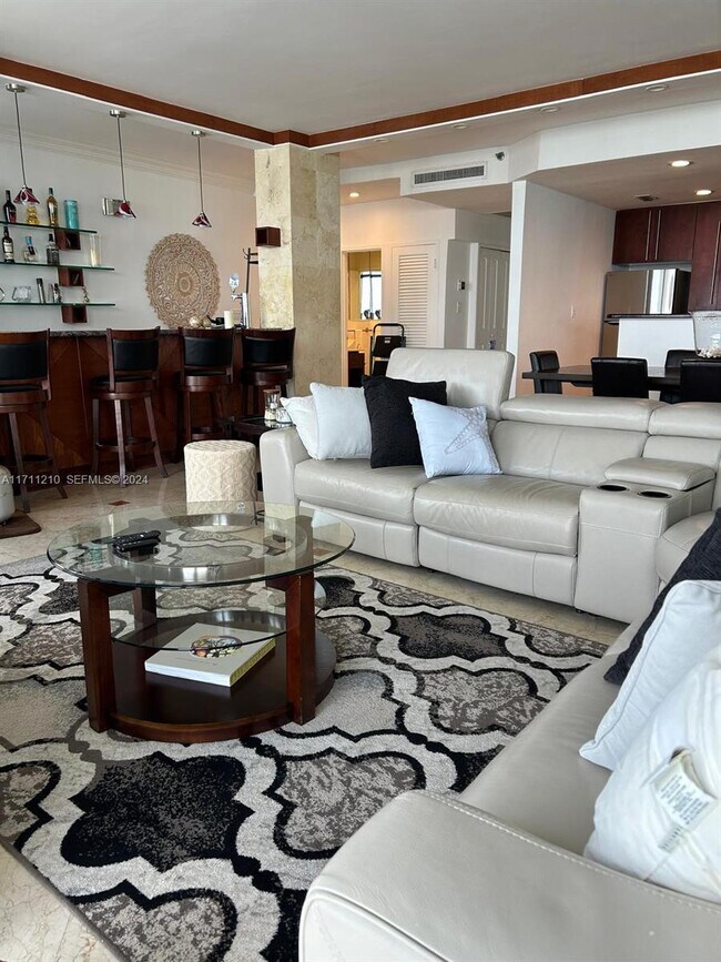 Photo - 100 Lincoln Rd Unidad PH7