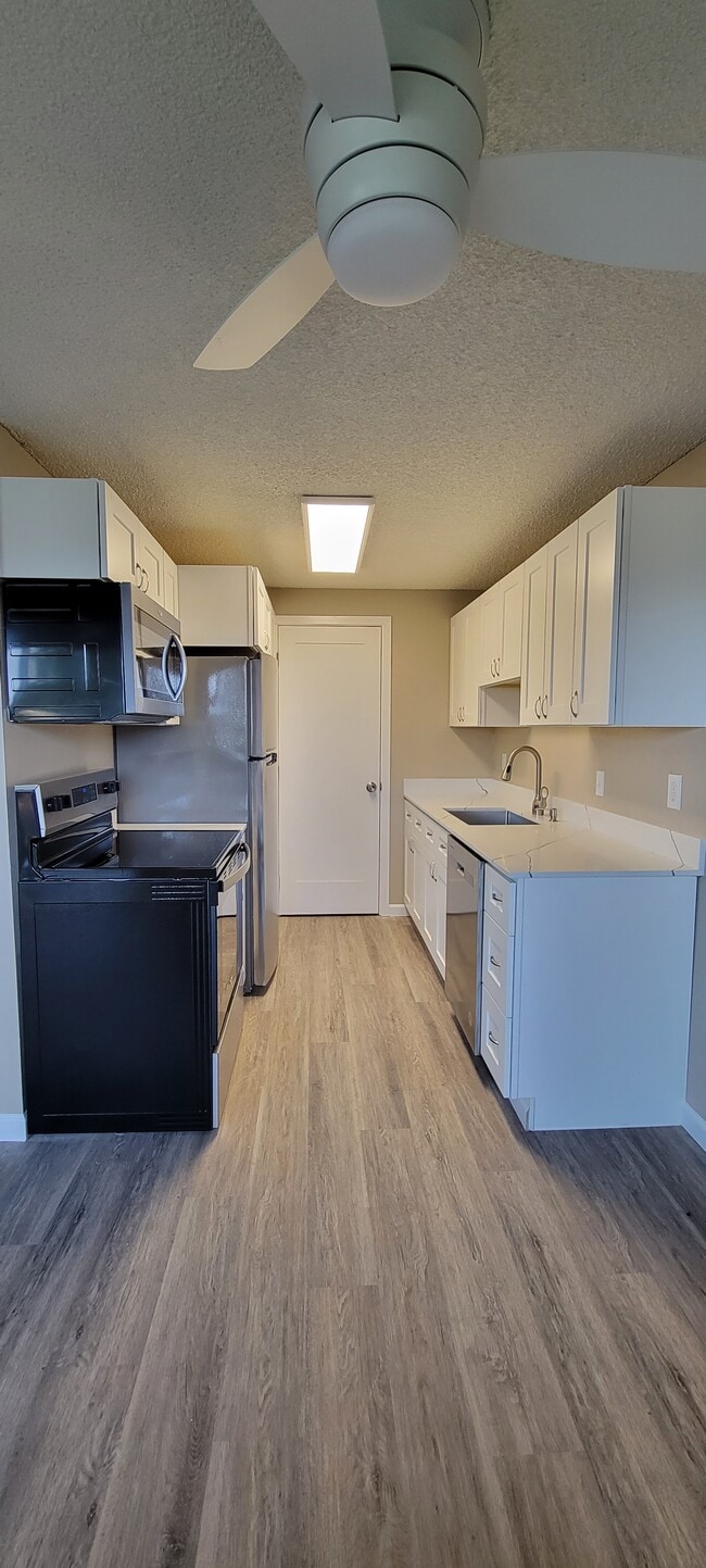 COURTYARD APTS-MUKILTEO
