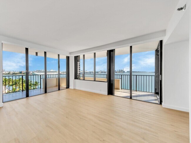Photo - 520 Brickell Key Dr Unit A806