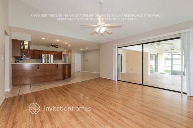 1412 Holleman Dr