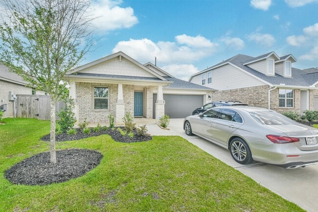 Photo - 19111 Friesian Stallion Ln