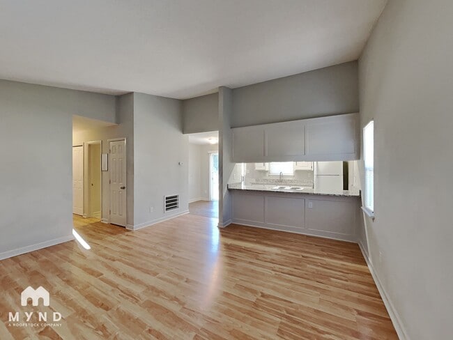 Photo - 2241 Thornfield Rd