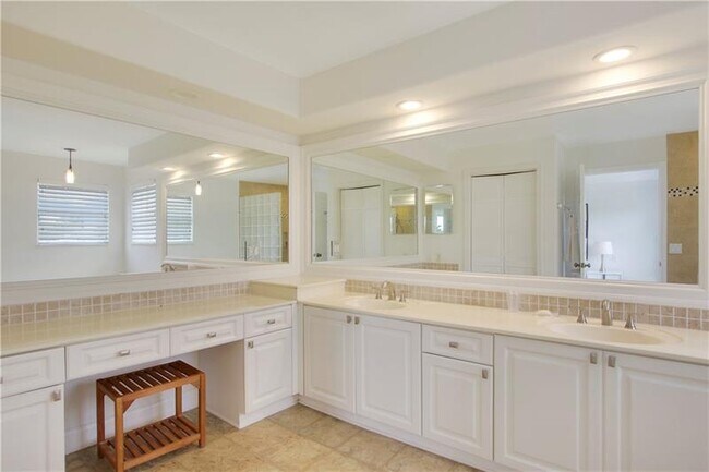 Photo - 7825 Travelers Tree Dr