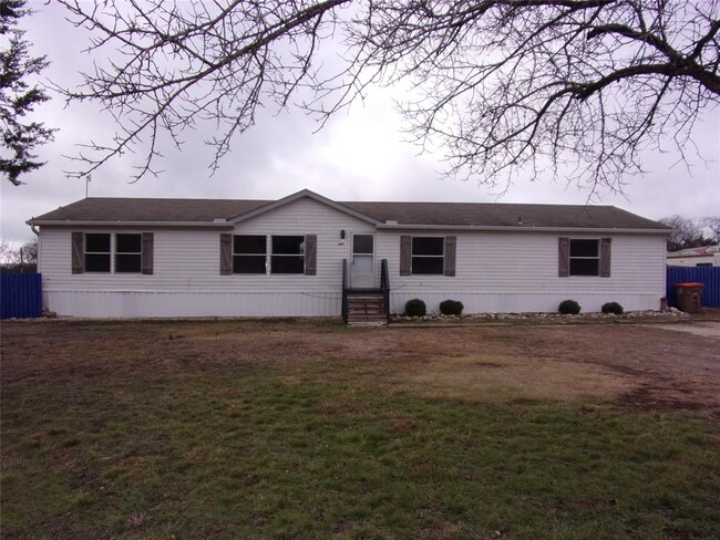 Building Photo - 360 Rangeland Rd