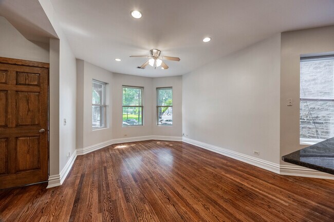 Photo - 1010 N Kedzie Ave Unit 1