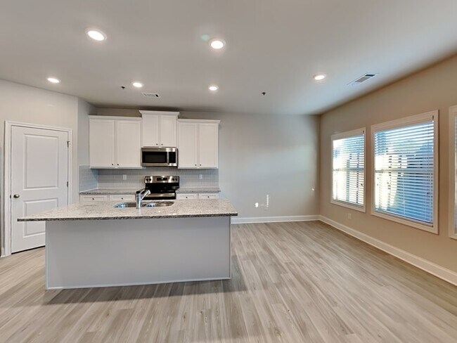 Photo - 130 Wayne Ln