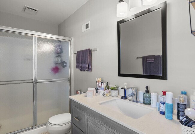 4843 Willett Pky