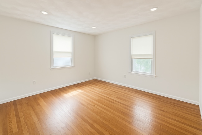 45 Almont St Unit 3