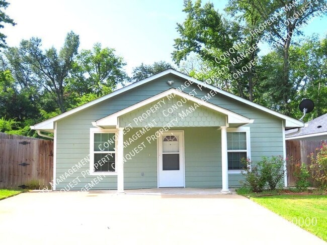Building Photo - 704 W 25th St Rental