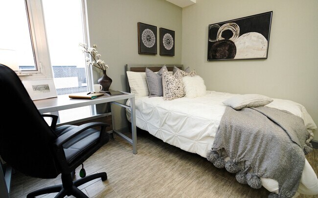 Photo - 246 Albert St