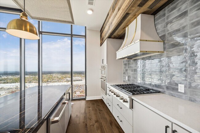 Photo - 9757 Katy Fwy Unit 2508