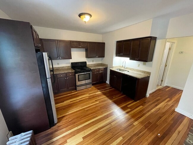 Building Photo - 1516 Union St Unit 2nd Floor