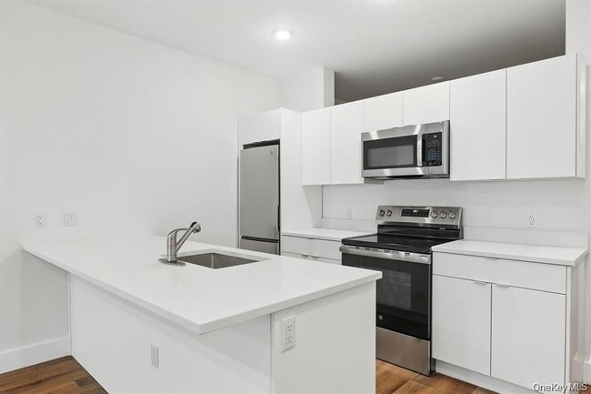 Photo - 201 E Post Rd Unit 3-01
