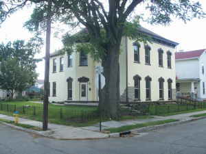 Photo - 228 James St