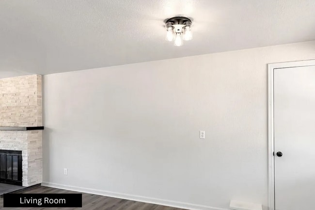 Photo - 3160 Denver Blvd