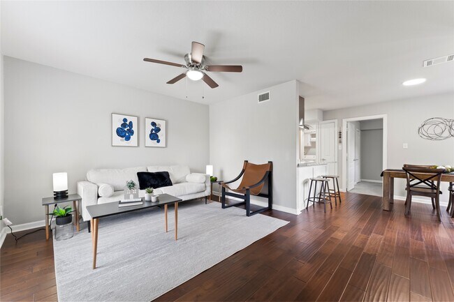 Photo - 9130 Vogue Ln Unidad B