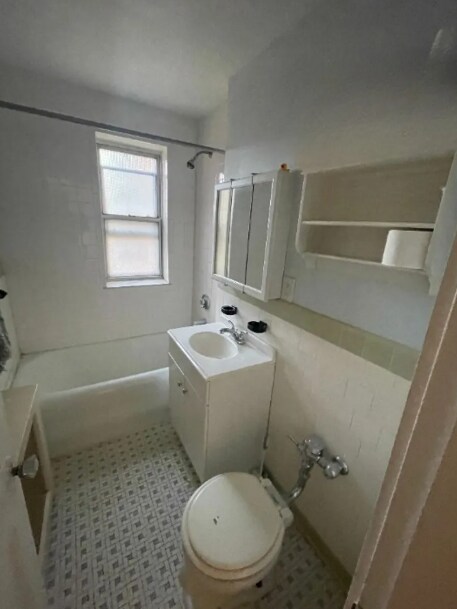 Photo - 11 Lakeville Rd Unidad 16