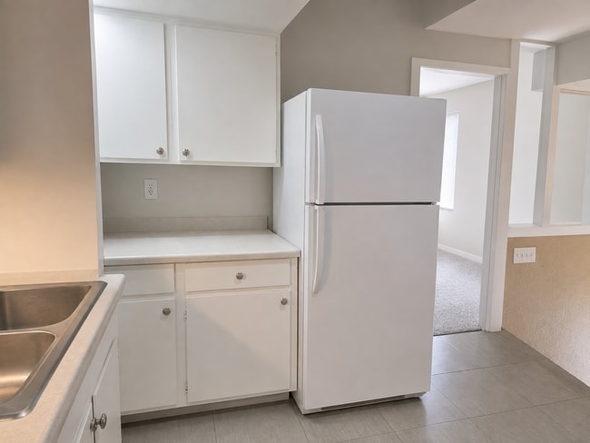 Photo - 2109 Washington Ave Unit 1F - LOWER FRONT