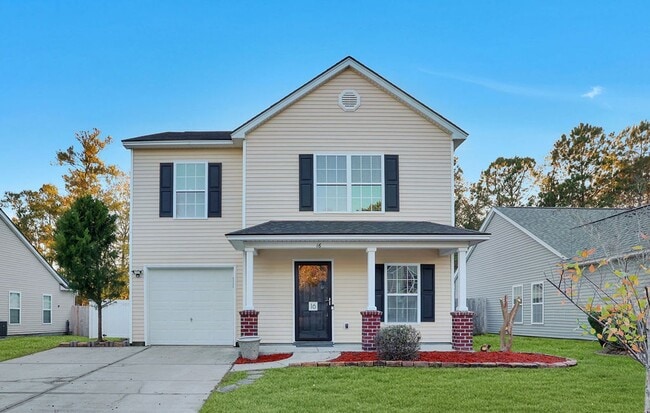 Building Photo - 3 bedroom 2 1/2 bath with loft