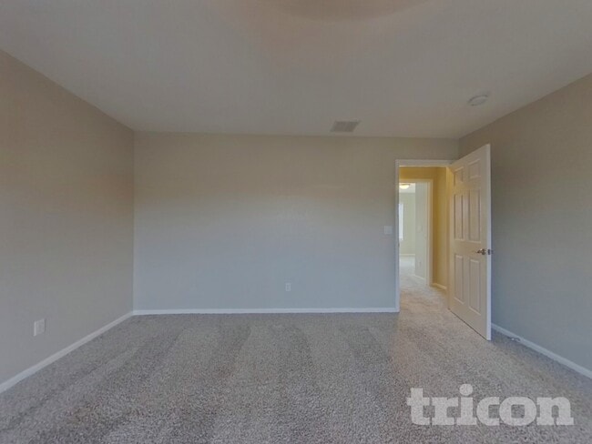 Photo - 7191 S Oak Hill Cir