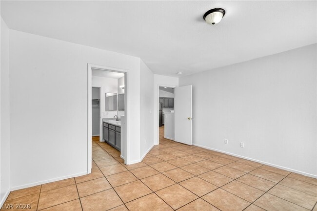 Photo - 5683 Halvern Ave