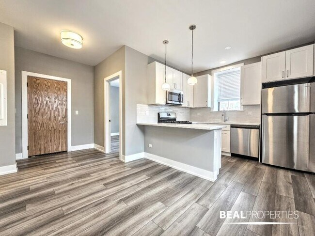 2 bedroom in CHICAGO IL 60613 - 2 bedroom in CHICAGO IL 60613 Condo Unit E1