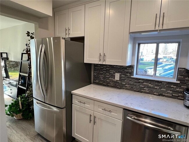 Photo - 47 Olcott Way