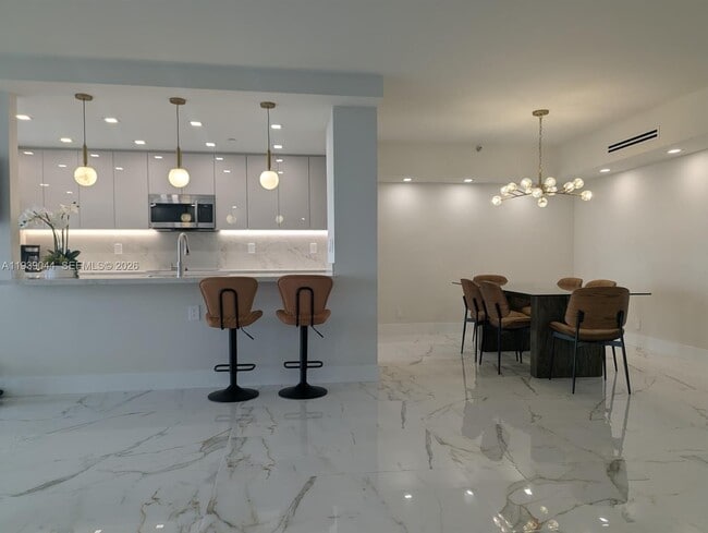 Photo - 19707 Turnberry Way Unit 20L