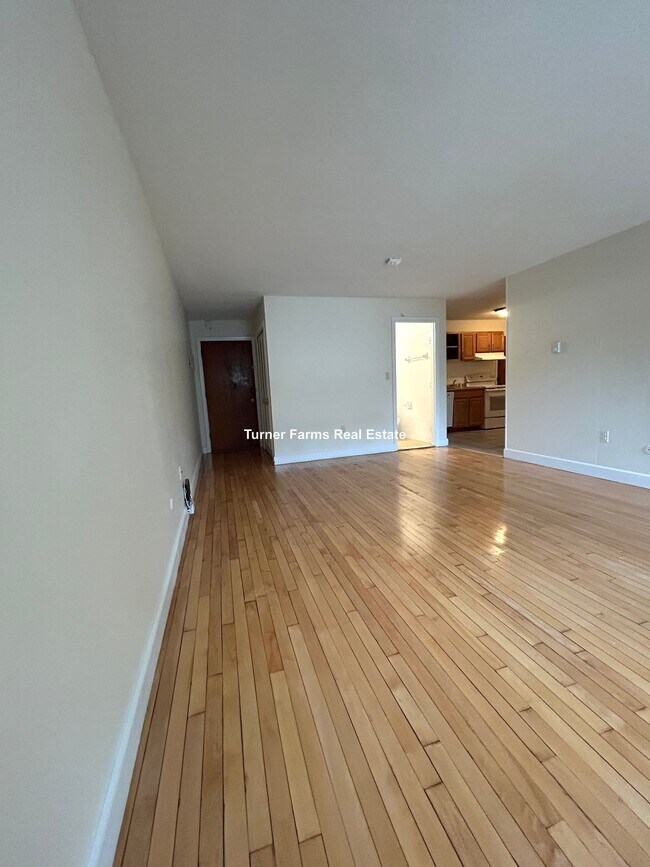 Photo - 10 Arlington St Unit 4