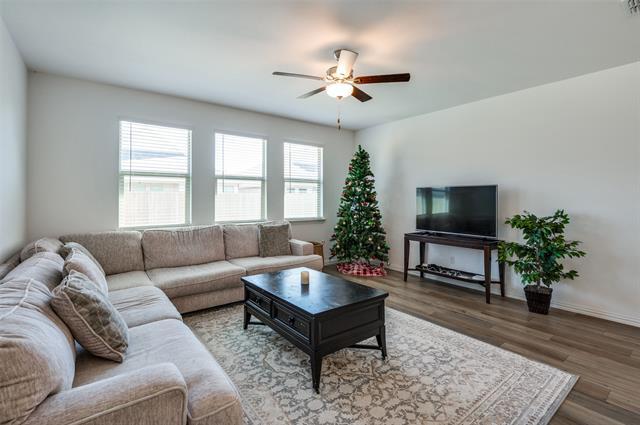 Photo - 1443 Mesquite Ln