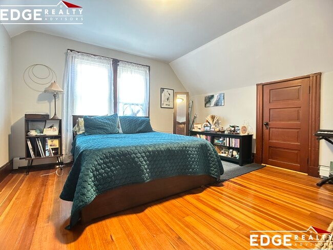 Photo - 19 Mapleton St Unit 1