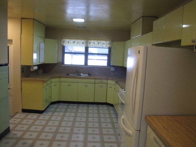 Photo - 2114 E 18th St